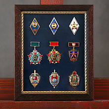 Ордена и погоны в багетных рамах с паспарту