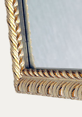 Оформление зеркал в багетные рамы
