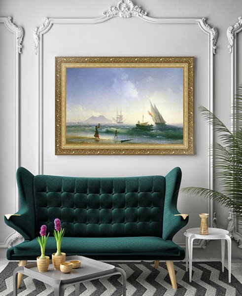 Картина с морским пейзажем в золотой багетной раме для классического интерьера