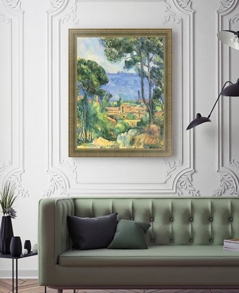 Картина с пейзажем в золотой багетной раме для классического интерьера