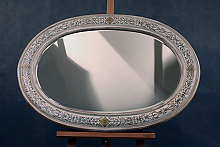 Овальное зеркало в раме из массива дуба с росписью