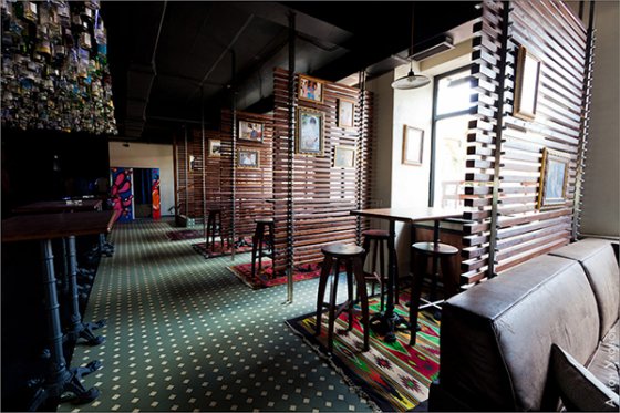 фотографии в рамах для оформления кафе